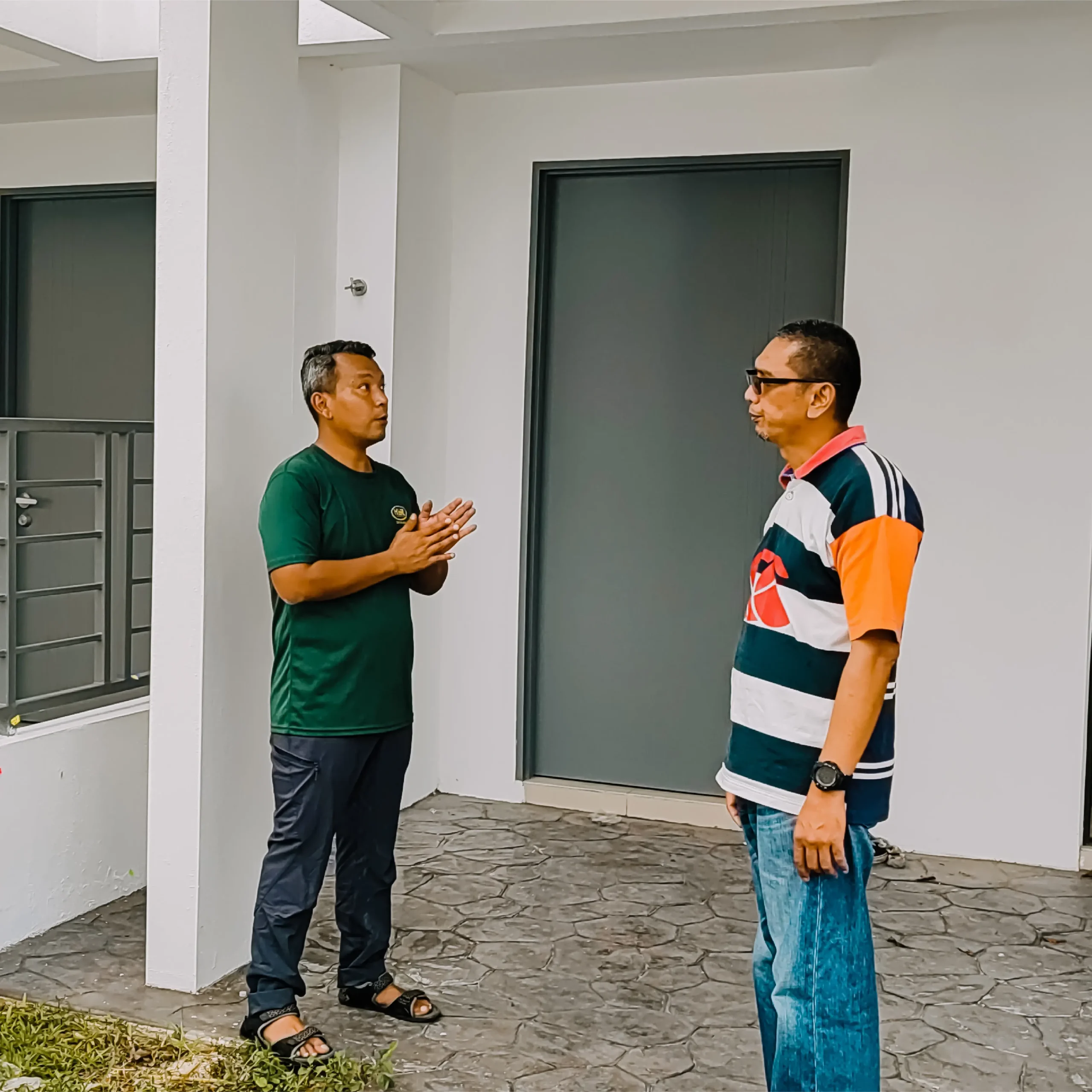 HiER Will Look Carefully in Every Detail HiER Will Look Carefully in Every Detail